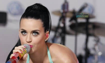 Katy Perry, converted with photo2vr.app