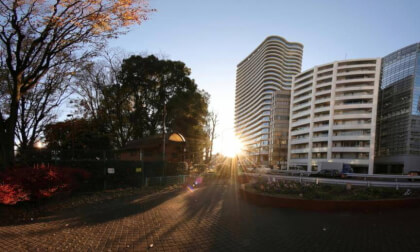 Sunset in Aoyama (double-sized image, with NnIP)