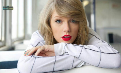 Taylor Swift, Converted with photo2vr.app NEO Engine