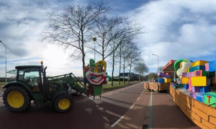 Prepairing Float for parade