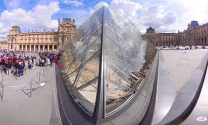 Published Pyramide du Louvres - south west corner