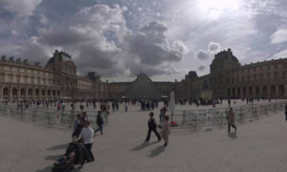 Pyramide du Louvres - facing west entrance from the road