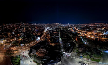 DB Travel Club 📸 – Have a Look 360 🎥 Rose Revolution Square Tbilisi Georgia 🇬🇪