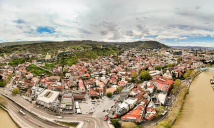 DB Travel Club 📸 – Have a Look 360 🎥Metekhi Bridge Tbilisi, Georgia 🇬🇪