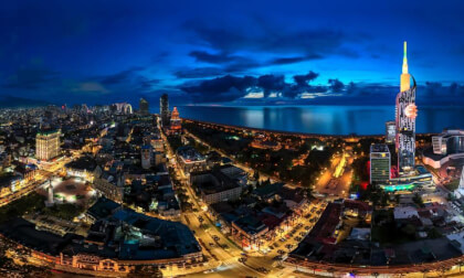 DB Travel Club 📸 – Have a Look 360 🎥Batumi by night Batumi Bay, Georgia 🇬🇪