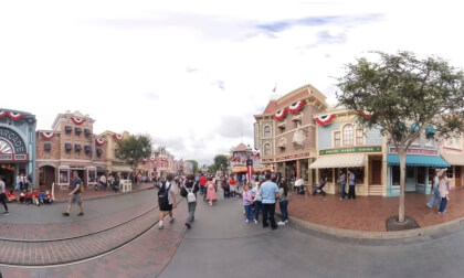 🎢 Disneyland Main Street USA 360° Tour | Feel Like You're Inside the Park