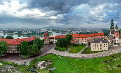 DB Travel Club 📸 – Have a Look 360 🎥 Wawel Royal Castle | Kraków from inside one of Poland’s most powerful landmarks 🇵🇱