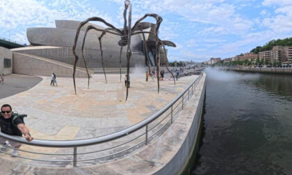 Guggenheim Bilbao Outside: Frank Gehry's Masterpiece and the Spider "Maman"