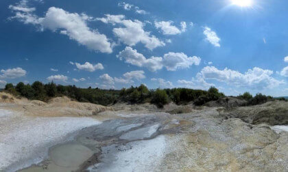 Exploring the Lunar Landscape on Earth! (Mud Volcanoes VR 360°) 4/4