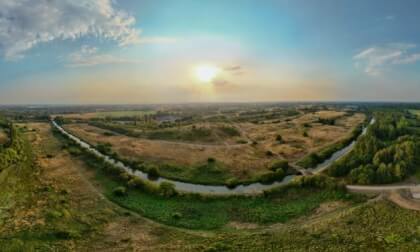 People Gathered On Hill To Watch 2026 Eclipse 3D 360