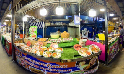 Street Food Market in Thailand Pattaya 3D VR180