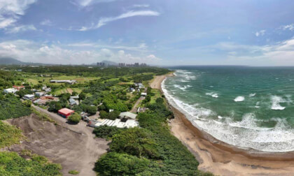 Aerial shot of Zhouzi Bay in Sanzhi, Taiwan [ 360 ]
