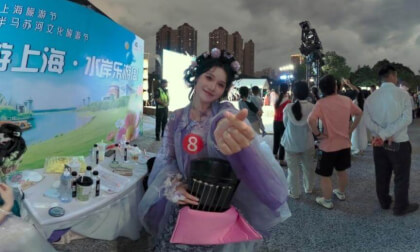 The ancient-style beauty at the market VR Photo The ancient-style beauty at the market VR