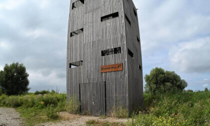 Bird watchtower in Lelystad, the Netherlands 1/2