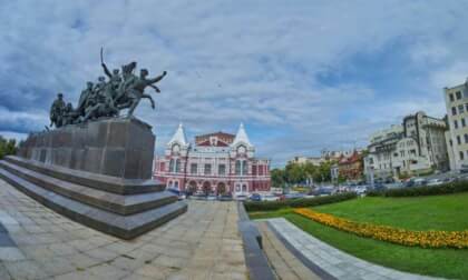 Spatial Street Photo: Summer Samara (2) VR Photo Spatial Street Photo: Summer Samara (2) VR