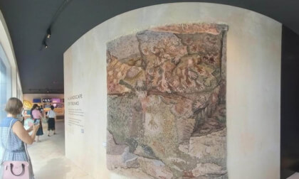 Singapore LV exhibition Storage BOX painting art